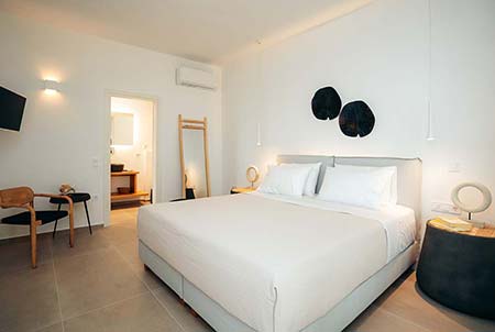 Υπνοδωμάτιο με διπλό κρεβάτι