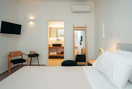 Υπνοδωμάτιο με διπλό κρεβάτι