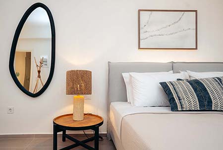 Υπνοδωμάτιο με διπλό κρεβάτι