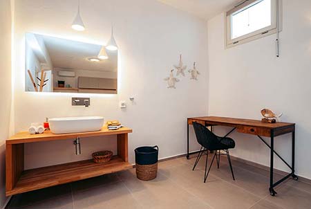 Το εσωτερικό στην κατοικία Κηφήνας