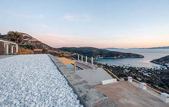 Η ώρα της δύσης στο Melianthos villas στη Σίφνο