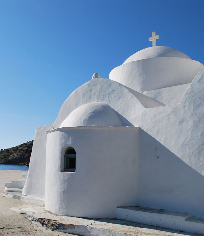 Η εκκλησία του Ταξιάρχη στο Βαθύ